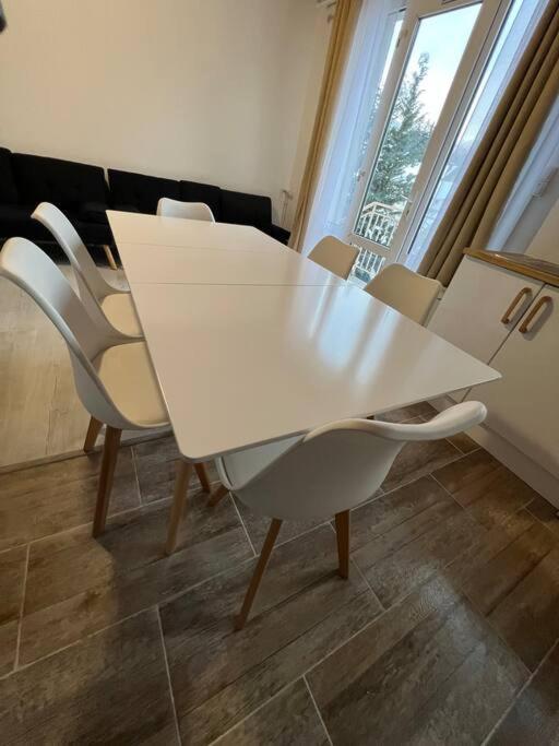 Appartement Style Chalet Standing 2 A 6 Personnes 라루브불 외부 사진